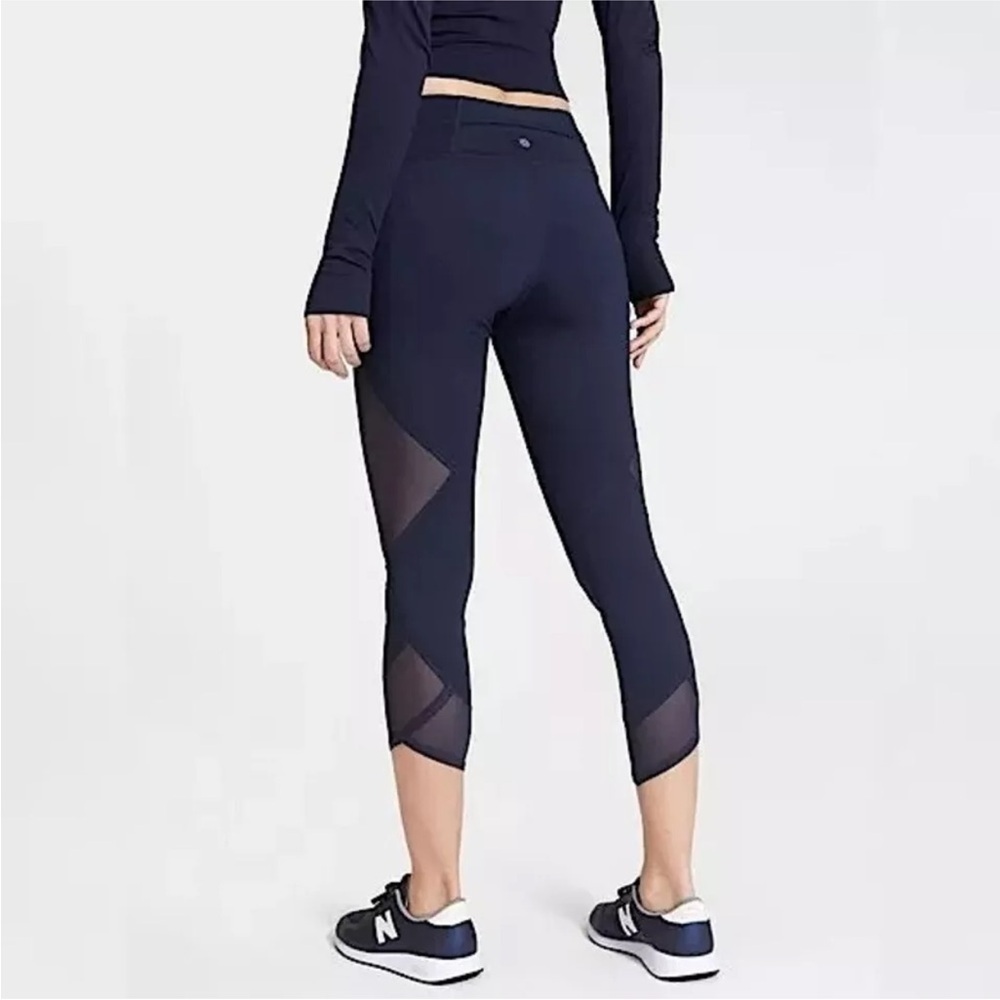 Athleta Aura Sonar Capri Mesh Leggings in Dark Navy Blue Size Small